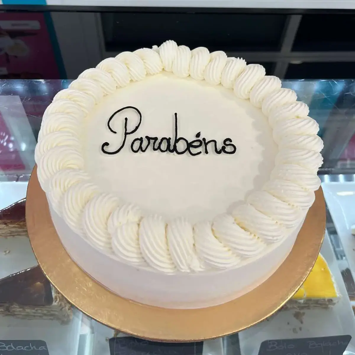 Bolo Aniversário Grande